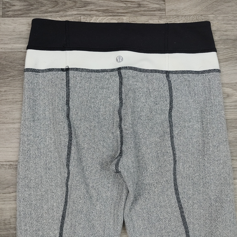 Lululemon Heather Gray Basic Leggings - image 6